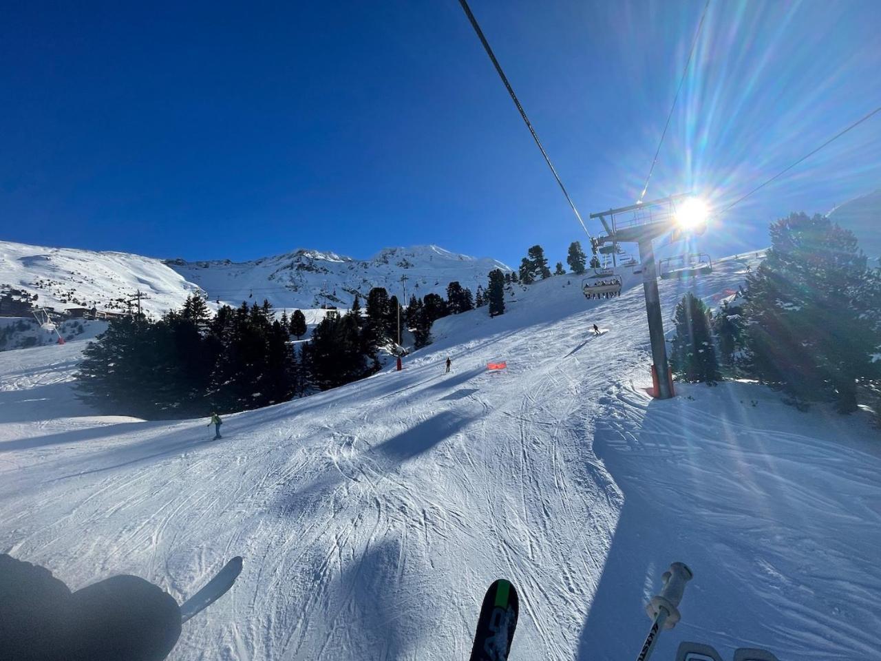 Arc 1950 - Appartement 2 Chambres - Ski-In & Out - Grande Terrasse Ensoleillee Les Arcs  エクステリア 写真