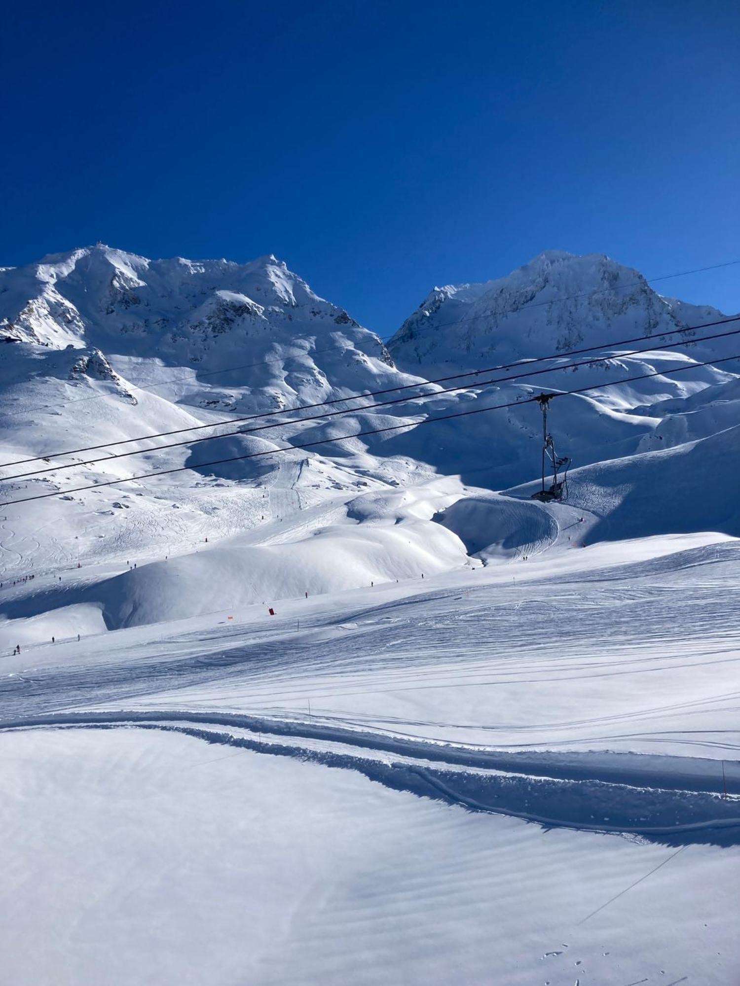 Arc 1950 - Appartement 2 Chambres - Ski-In & Out - Grande Terrasse Ensoleillee Les Arcs  エクステリア 写真